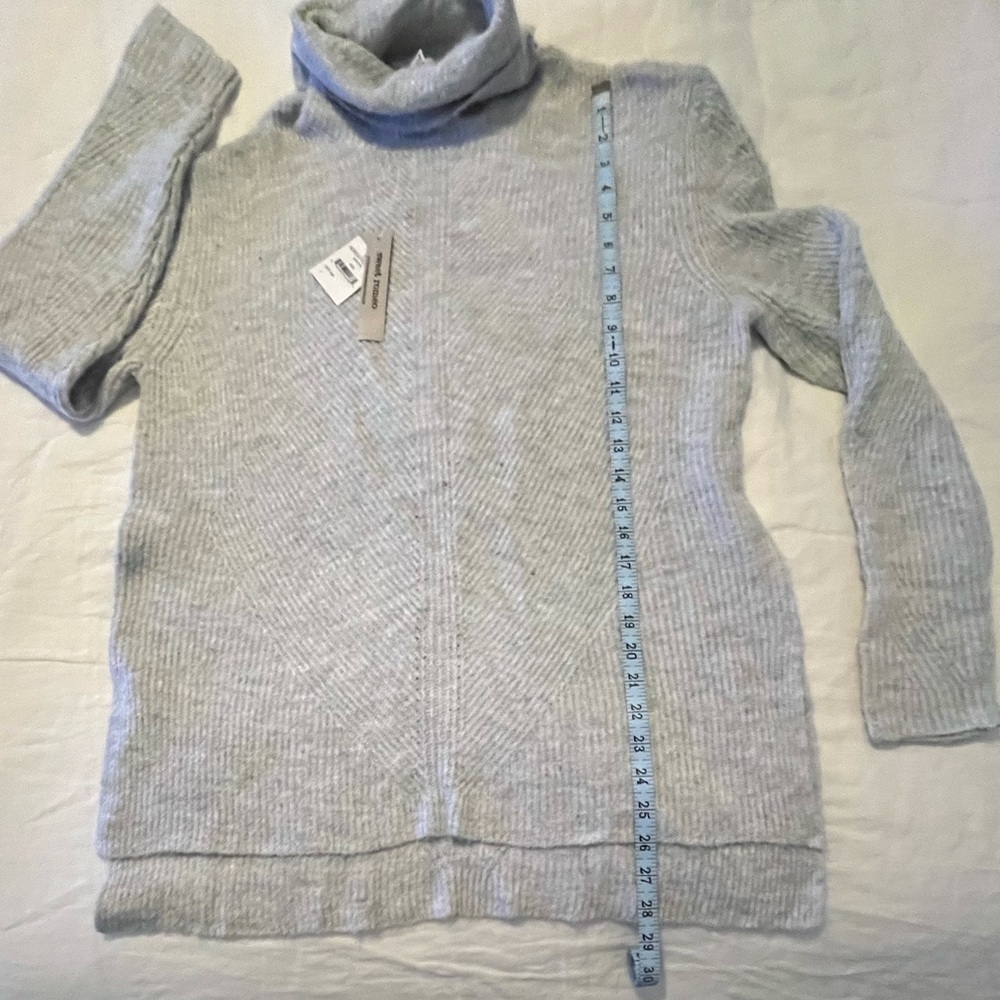 Sweet Romeo Sweater - Picture 5 of 7